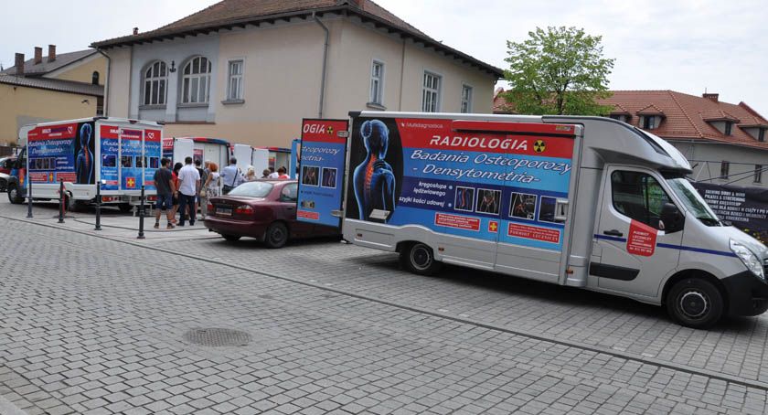 9 września 2021 mieszkańcy Suchej Beskidzkiej i okolic będą mieli możliwość zbadania swoich kości w “osteobusie”.