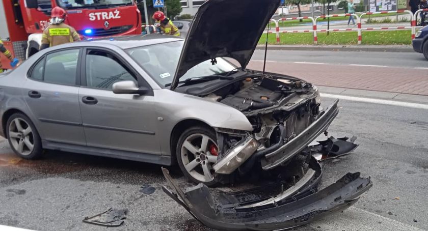 Wymuszenie pierwszeństwa przyczyną niedzielnej kolizji w Suchej Beskidzkiej 