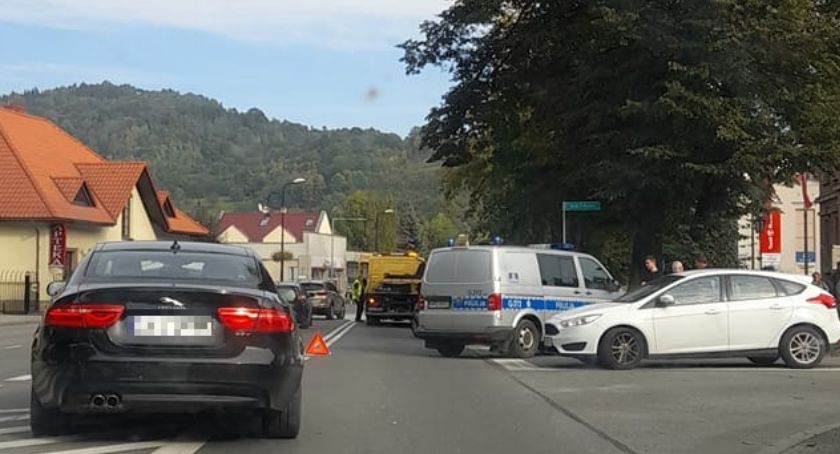 Wymuszenie pod... sądem 