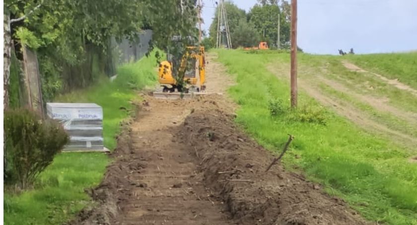 W Jordanowie powstaje ścieżka pieszo-rowerowa. Dokąd prowadzi?