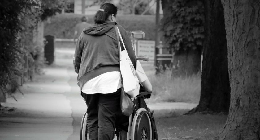 Sucha Beskidzka: Trwa nabór wniosków do programu „Asystent osobisty osoby niepełnosprawnej”
