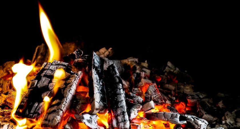 Starostwo Powiatowe przypomina o obowiązku wymiany kotłów oraz złożeniu deklaracji do Centralnej Ewidencji Emisyjności Budynków! 