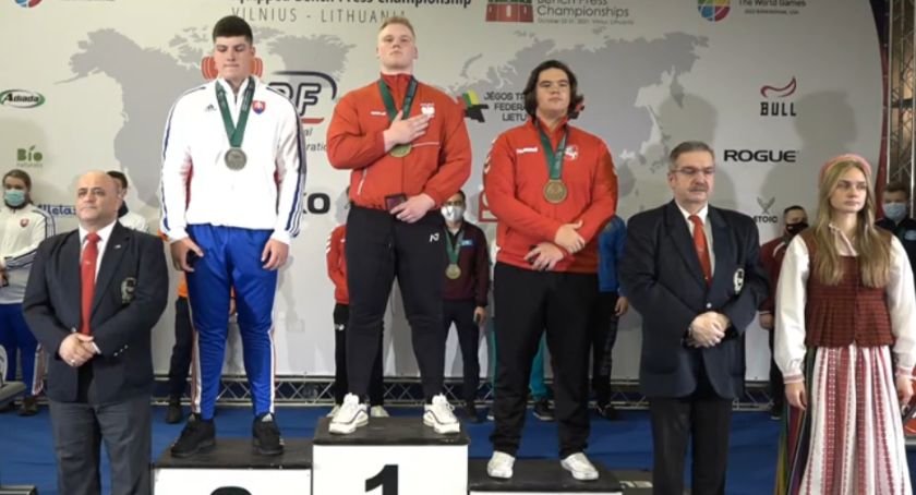 On to zrobił! Aleksander Chowaniak mistrzem świata! 