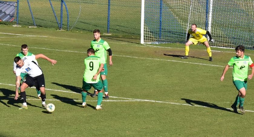 IV-LIGA: Dobry mecz, punkt i runda też Tempa Białki