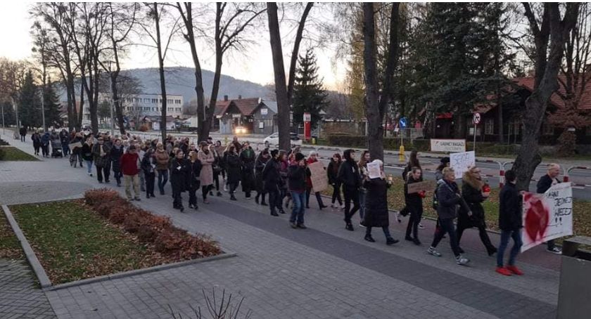 Po tragicznej śmierci w pszczyńskim szpitalu. Protestowano także w Suchej Beskidzkiej 