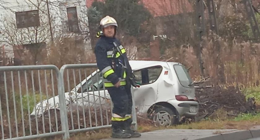Pożar, plama oleju, a potem dachowanie