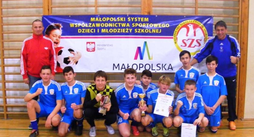 Chłopcy z SP1 Maków zagrają o mistrzostwo Małopolski
