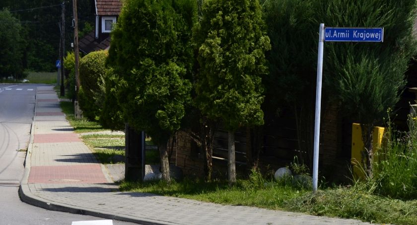 Tylko jedna ulica Armii Krajowej. Odnogi oficjalnie zyskały nowe nazwy 