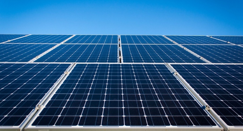 Od 1 kwietnia 2022 roku zmiana w oddawaniu energii z fotowoltaiki. Ogrzewanie elektryczne będzie mniej opłacalne?