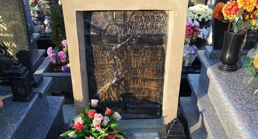 Maków Podhalański: Odnowiono dwa zabytkowe nagrobki