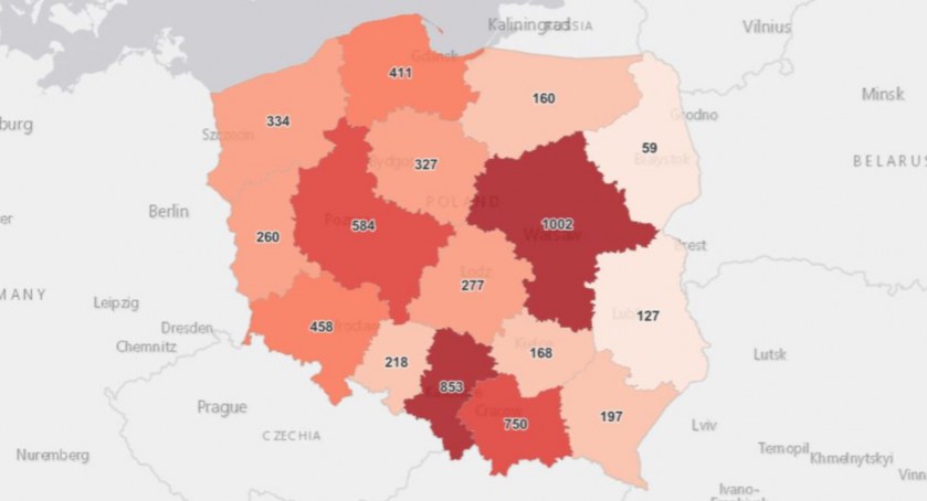 Świąteczny spadek ilości zakażeń i zgonów 