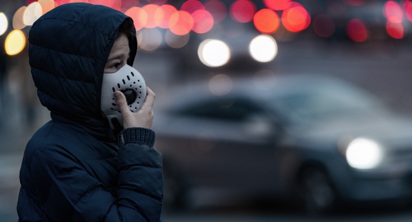 Ostrzeżenie 1 stopnia o zanieczyszczeniu powietrza oraz komunikat o zanieczyszczeniu powietrza