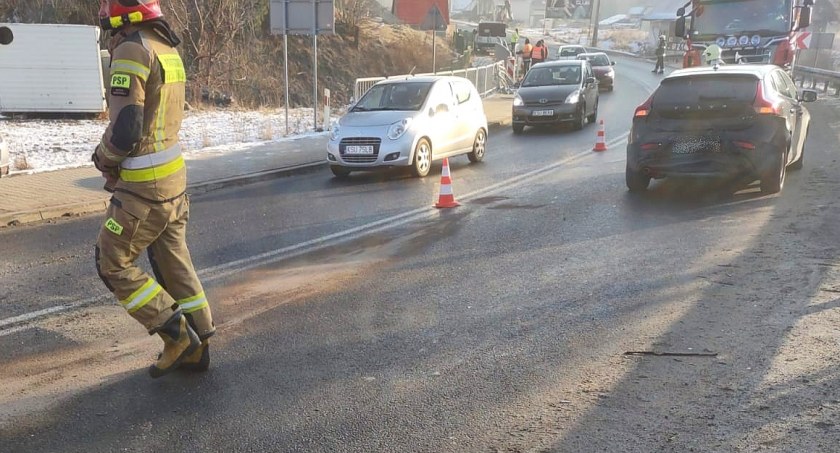 Mazdą w volvo i słony mandat 