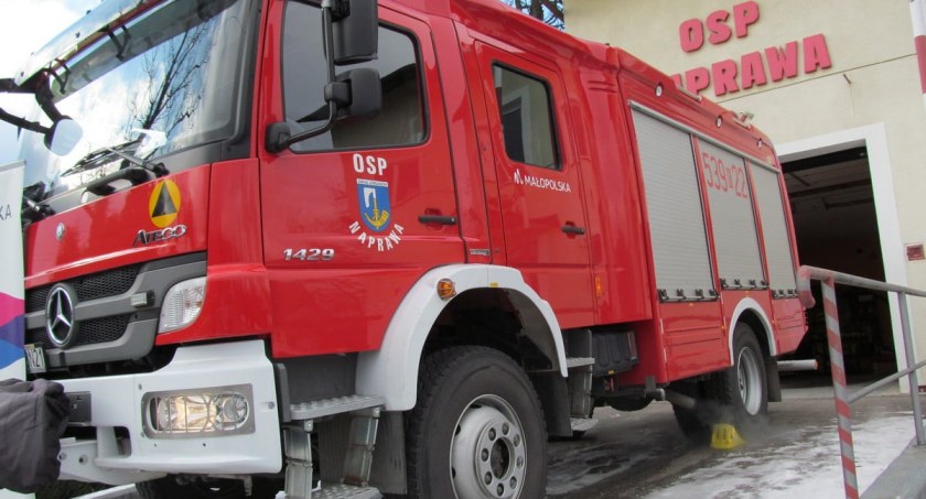 Prawie jak nowy! Strażacki mercedes po gruntownym remoncie