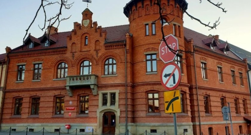 Razem, ale wciąż jeszcze osobno. Połączenie Miejskiego Ośrodka Kultury z Biblioteką Miejską przeciąga się 