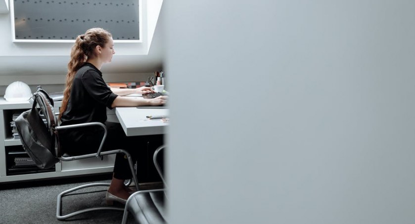 Praca zdalna - jak osiągnąć komfortowy home office ?