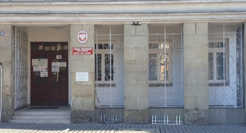 ZUS: Kalkulator dla przedsiębiorców, który pomoże obliczyć składkę zdrowotn