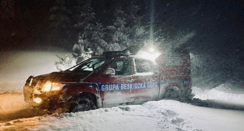 Goprowcy dwukrotnie interweniowali w rejonie Babiej Góry. Pięciu turystów w opałach