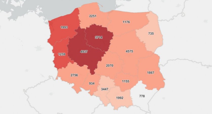 Dobowa ilość zakażeń spada w szybkim tempie 