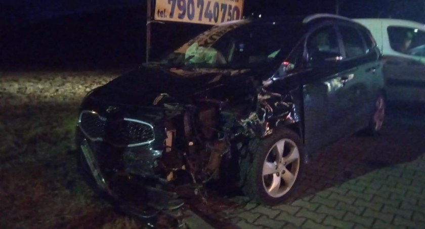 Najpierw zatankował, potem wparował na drogę 