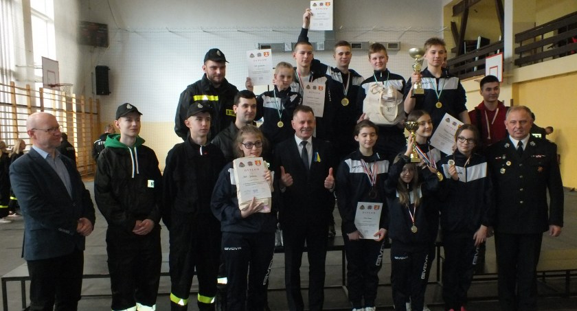 Osielec Górny i Jordanów triumfują w zmaganiach młodzieżowych drużyn pożarniczych