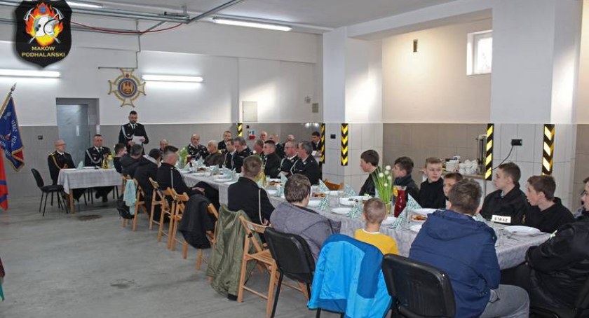 Strażackie walne w… garażu 