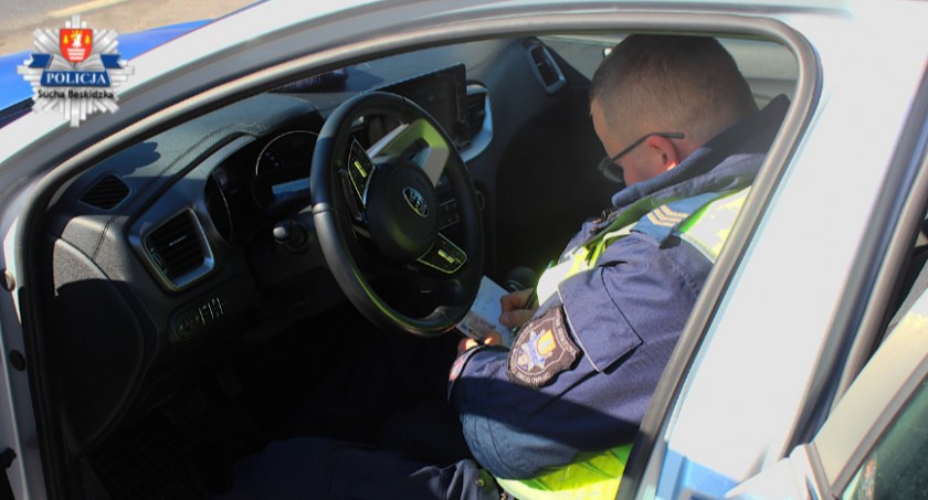 Jeden pijany, drugi jechał jak wariat. Teraz obaj pójdą piechotą 