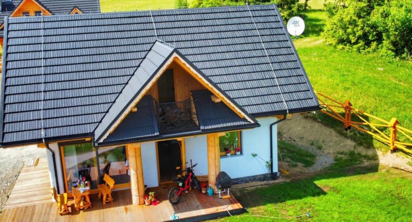 Gliniana chata w zgodzie z naturą w Zawoi