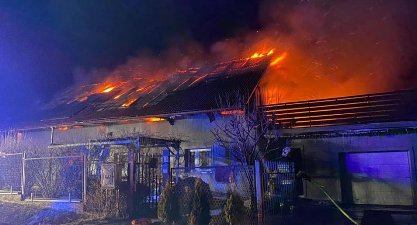Rodzina z czwórką dzieci straciła dach nad głową. Potrzebna pomoc 