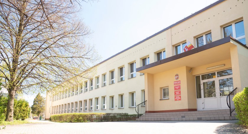 Zespół Szkół im. Wincentego Witosa w Suchej Beskidzkiej przedstawia ofertę edukacyjną