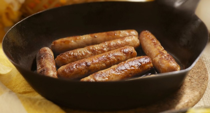Śmiercionośny składnik smogu w kiełbasie. Wyrzuć ją, jeśli masz w lodówce! [ZDJĘCIA}
