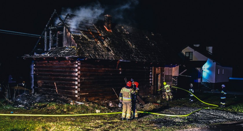 Naprawa: Nocny pożar pustostanu 