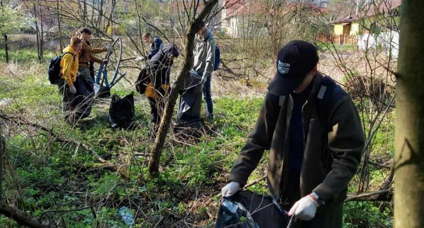 Młodzież z suskiego 