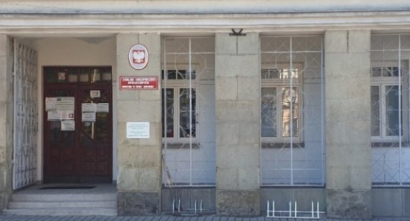 W poniedziałek (2 maja) ZUS czynny do godz. 15 