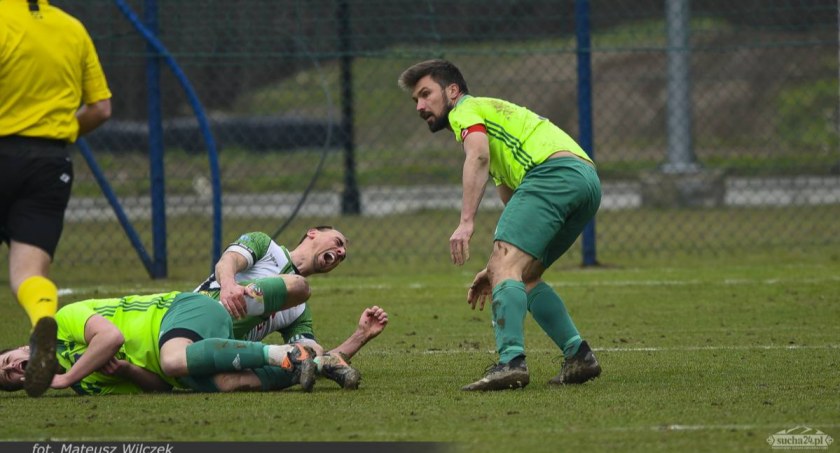 IV-LIGA: Piękne gole plus trochę szczęścia i Tempo wygrywa
