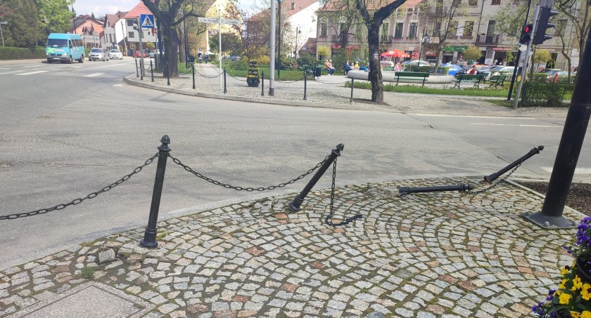 Jordanów: Kolejne uszkodzenia na jordanowskim rynku