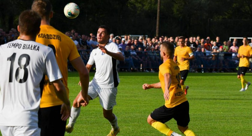 IV-LIGA: Na co komu mecz, czyli Tempo świadomie odpuściło starcie z Wieczystą