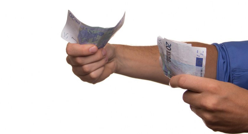 Jest 500+, 300+, a teraz będzie 1300 zł dla każdego?