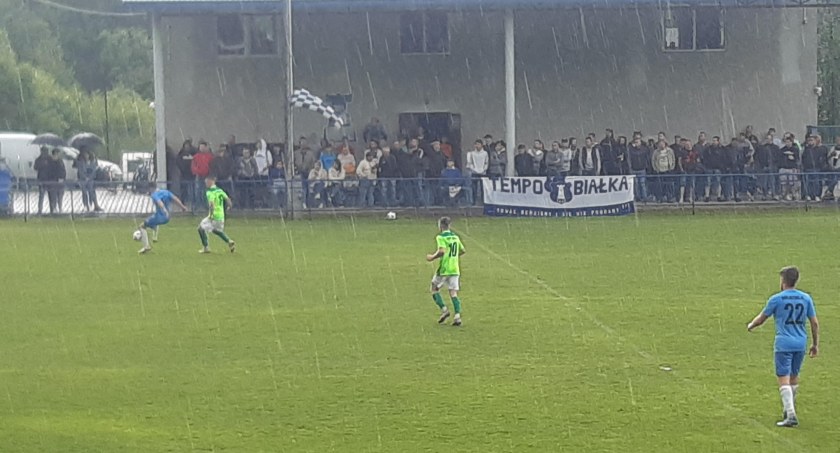 IV-LIGA: Tempo krwawi coraz bardziej
