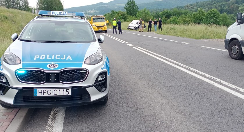 Wypadek w Skawcach. Droga zablokowana, wyznaczono objazd