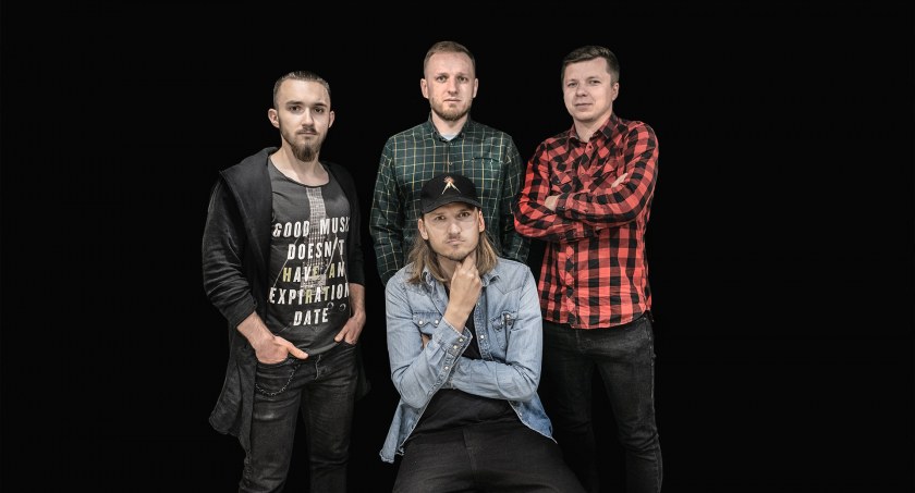 Zagłosuj na zespół CHRIS!