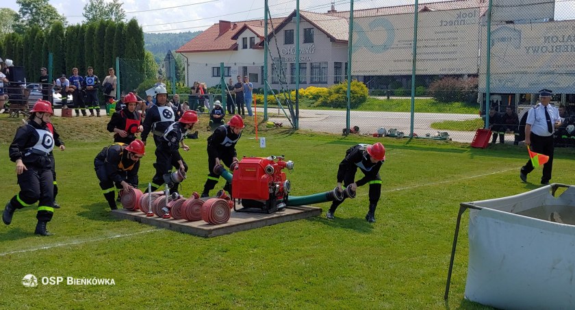Budzów: Strażacy tym razem nie gasili, lecz rywalizowali (video)