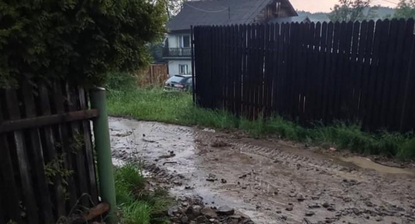 Toporzysko: Podtopiona posesja
