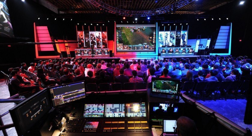 Rozwój cybersportu w Polsce - jak Katowice stały się cybersportową stolicą kraju