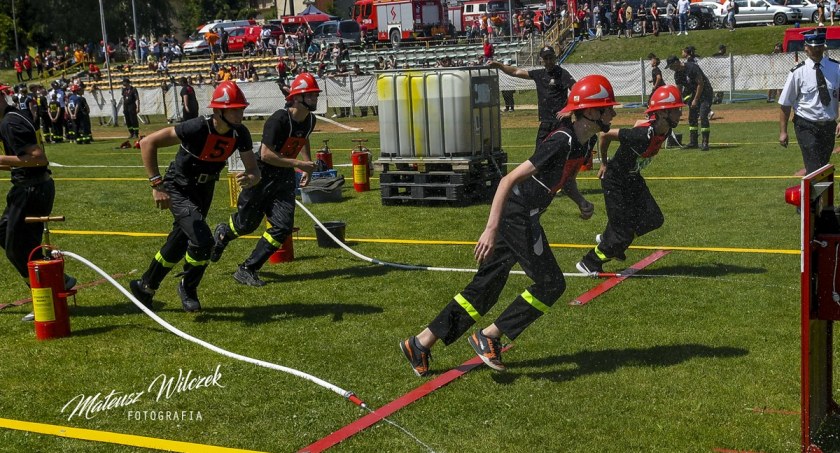 VIII Powiatowe Młodzieżowe Zawody Sportowo - Pożarnicze (Zdjęcia)