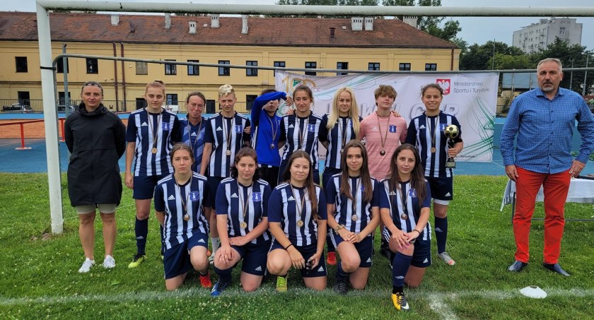Dziewczyny z Ladies Tempo Białka na podium turnieju Wawel Cup
