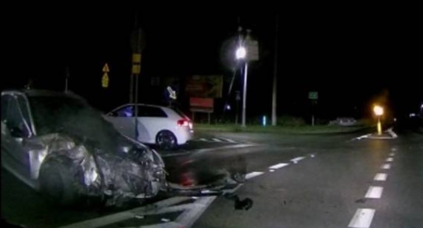 Jeden kierowca uciekł, drugi był naćpany. A to wszystko w Osieku