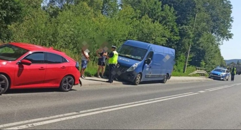 Budzów: Renaultem w hondę 