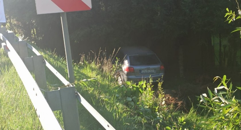 Tarnawa Dolna: Wypadł audi z drogi 