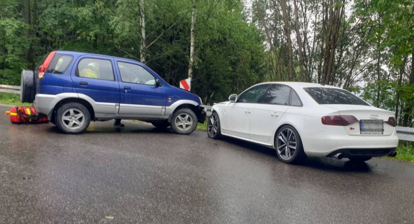 Znowu kolizja na zawojskich serpentynach 